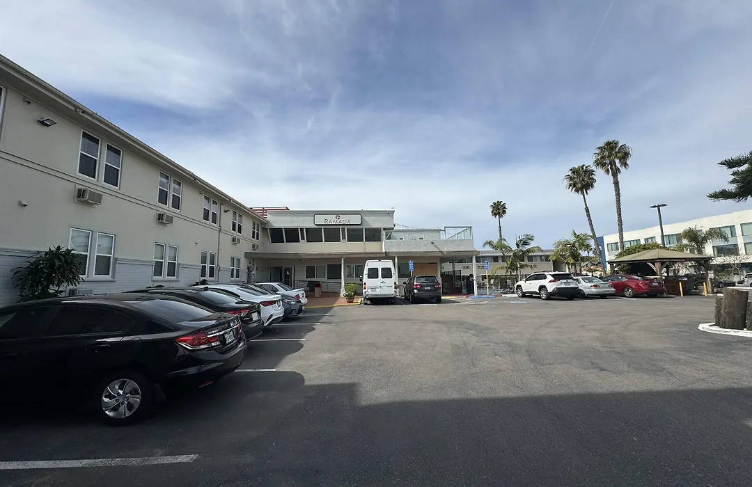Ramada By Wyndham San Diego Airport-1